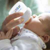 Шише за хранене AVENT Natural 60 мл, 0м+-2qGXm.jpg