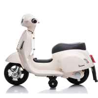 Акумулаторен мотор Vespa GTS Super sport, Бял-6bQfs.jpg