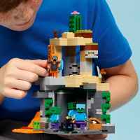 Конструктор LEGO Minecraft, Занданът на зомбитата-8nVmm.jpeg