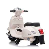 Акумулаторен мотор Vespa GTS Super sport, Бял-FFqa8.jpg