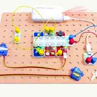 Образователен комплект Hape, LabBox, Изследване на вериги, 34 части-KjxVo.jpeg