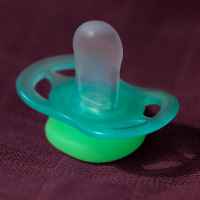 2 бр. светещи ортодонтични залъгалки за новородени Philips AVENT Ultra Start Night 0-2м, в синьо и зелено с декор Sleep, в кутия за стерилизиране-N5P2C.jpeg