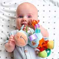 Мека плюшена дрънкалка Playgro, Кончето Хоп Троп, синя-SFBR7.jpeg