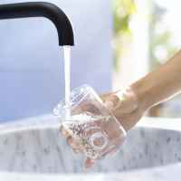 Зъбен душ Philips Sonicare Cordless Power Flosser 3000, с 2 накрайника и калъф за съхранение, бял-T3e7N.jpeg