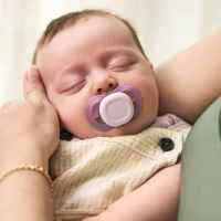 Комплект от 2 бр. ортодонтични залъгалки за новородени Philips AVENT Ultra Start 0-2м, в оранжево и лилаво, в кутия за стерилизиране-VWIue.jpeg