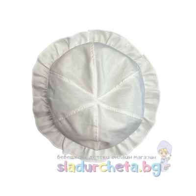 Бебешка шапка Сали, бяла