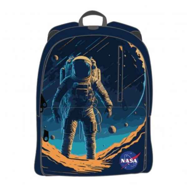 Ученическа раница Must, Astronaut In Universe-e1nGa.jpeg