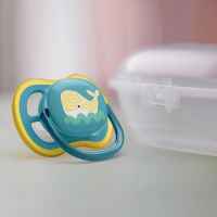 Комплект от 2 бр. ортодонтични залъгалки Philips AVENT Ultra Air 18м+, неутрални цветове с декор Кит, в кутия за стерилизиране-k1sgH.jpeg