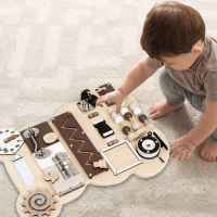 Дървен Бизи Борд Мече Ginger, Монтесори дъска за фина моторика, Натурално дърво и кафяво-kd7u9.jpeg