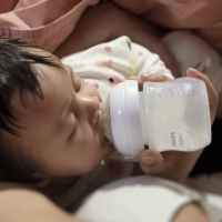 Комплект Philips Avent шише за хранене Natural Response 125 мл с биберон без протичане Поток 2, 0м+ и залъгалка Ultra Air 0-6м-ktDUW.jpeg