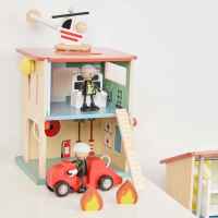 Дървена пожарна станция Classic World, 13 части-md1I0.jpeg