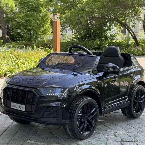 Акумулаторен джип JJ Audi Q7 12V, черен металик-mp7eu.jpeg