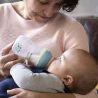 Комплект Philips Avent шише Natural Response 3.0 с биберон среден поток, 260 мл + залъгалка Ultra Soft (0-6), светещи-nbf0U.jpeg