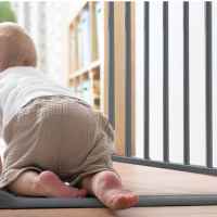 Предпазна преграда за бебе Hauck Clear Step Autoclose 2, White-orxPe.jpeg