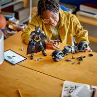 Конструктор LEGO DC Comics Super Heroes 76273 Batman™ - Фигура за изграждане Батман и мотоциклет-rVMYw.jpeg