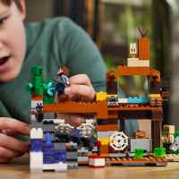 Конструктор LEGO Minecraft, Миньорска шахта в неплодородните земи-sE4C3.jpeg