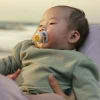 2 бр. залъгалки Philips Avent Ultra Air Happy 0-6м, сини с плод и мече-sESJG.jpeg