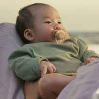 2 бр. залъгалки Philips Avent Ultra Air 0-6м пастелни, неутрални-u8PCV.jpeg