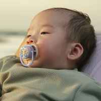 2 бр. залъгалки Philips Avent Ultra Air 0-6м, пастелни пеперуда и птица-wllMK.jpeg